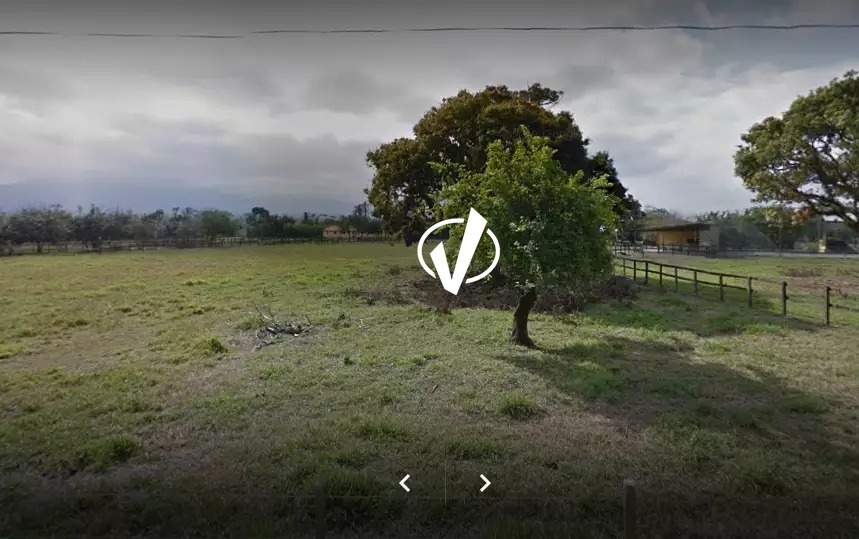 Sítio à venda no Vale das Flores: 