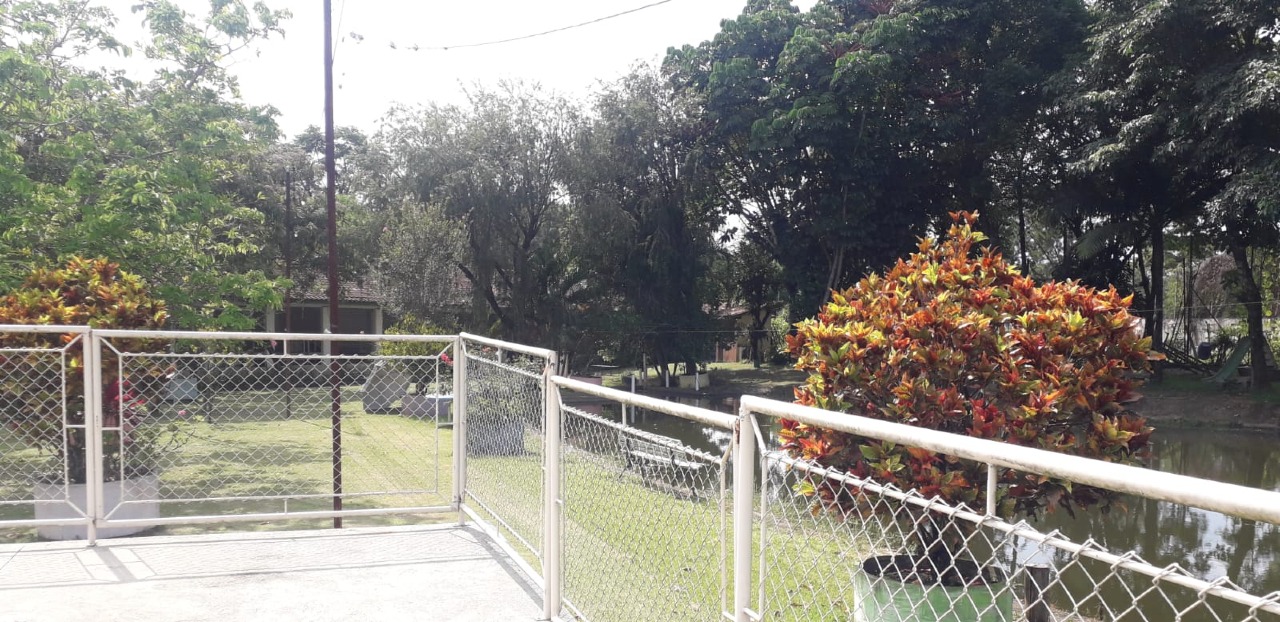 Chácara à venda no Jardim Santa Luzia: 