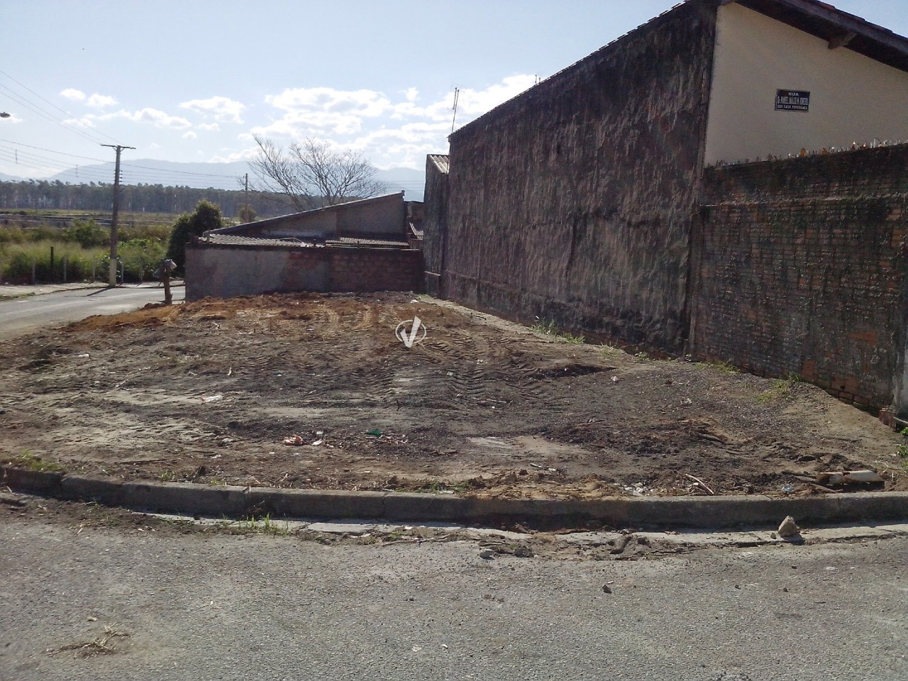 Lote à venda no Vila Rica: 