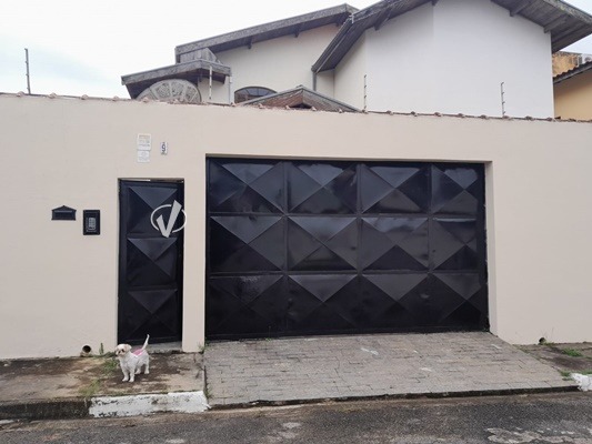 Casa à venda no Residencial e Comercial Jardim Yassuda: 