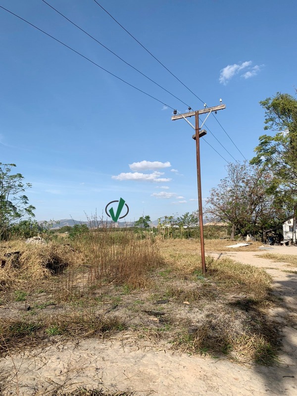 Lote à venda no Residencial Mantiqueira: 