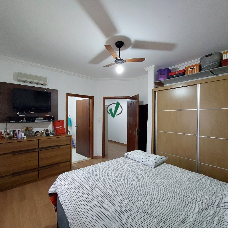 Casa à venda no Jardim Santa Cecília: 