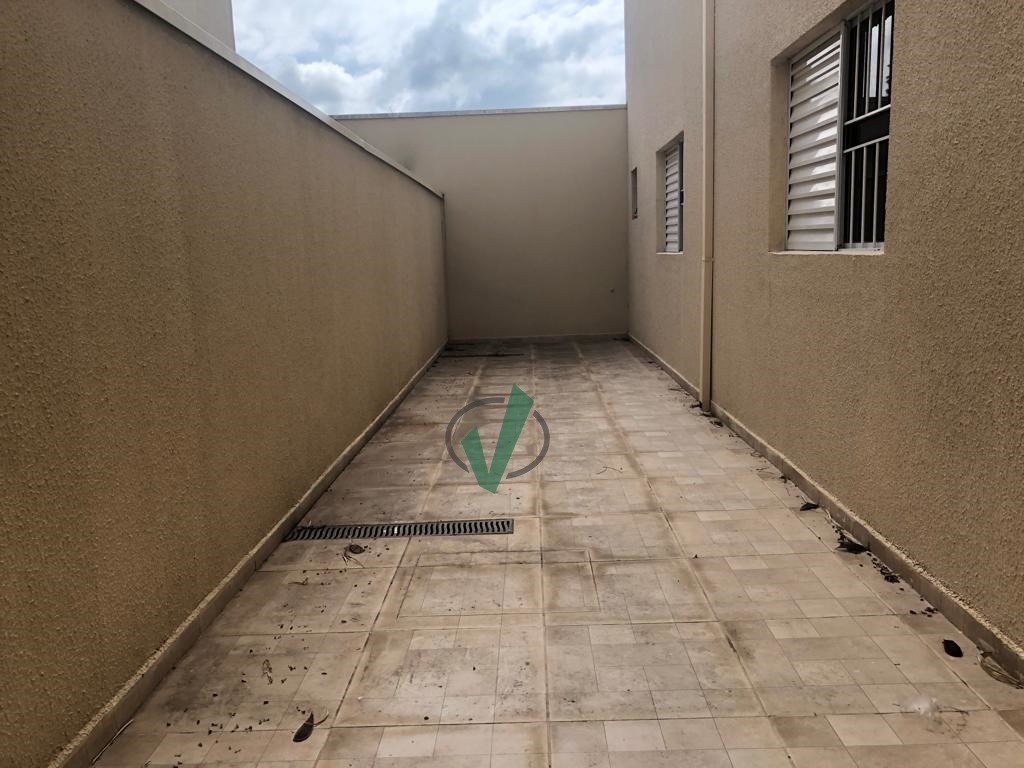 Apartamento à venda no Vila São João: 