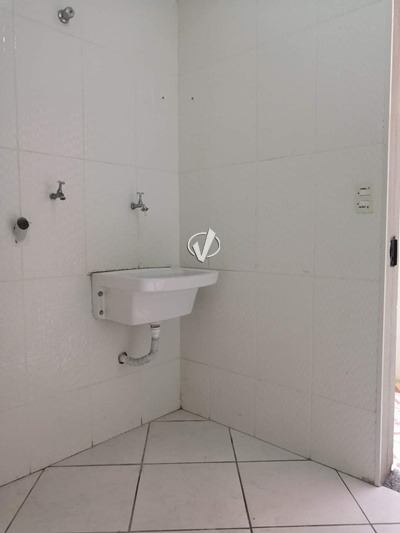 Apartamento à venda no Residencial Mombaça I: 