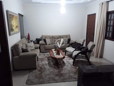 Casa à venda no Jardim Santa Luzia: 