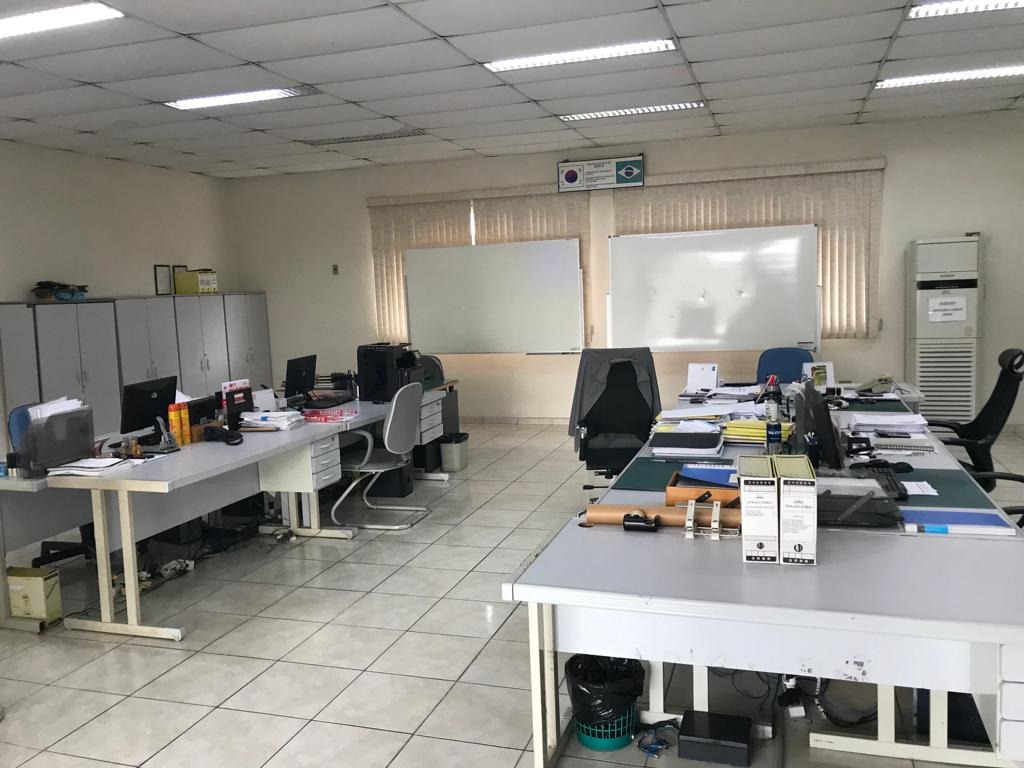 Galpão à venda no Loteamento Industrial Água Preta: 