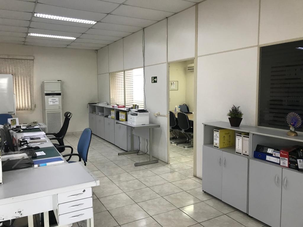 Galpão à venda no Loteamento Industrial Água Preta: 