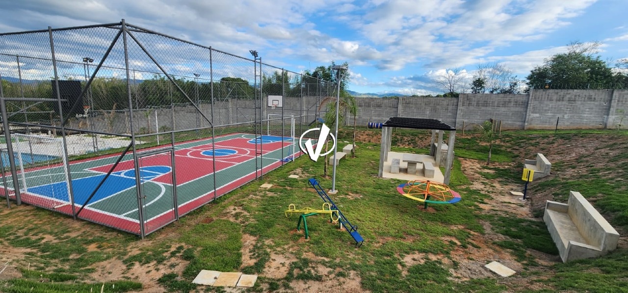 Lote em condomínio à venda no Loteamento Industrial Água Preta: 