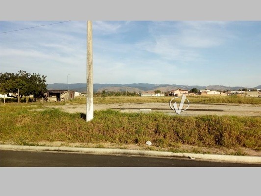 Lote à venda no Conjunto Habitacional Terra dos Ipês: 