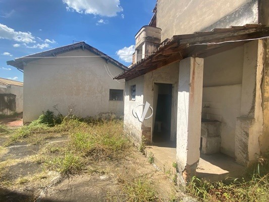 Casa à venda no Centro: 