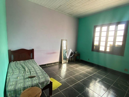 Casa à venda no Centro: 