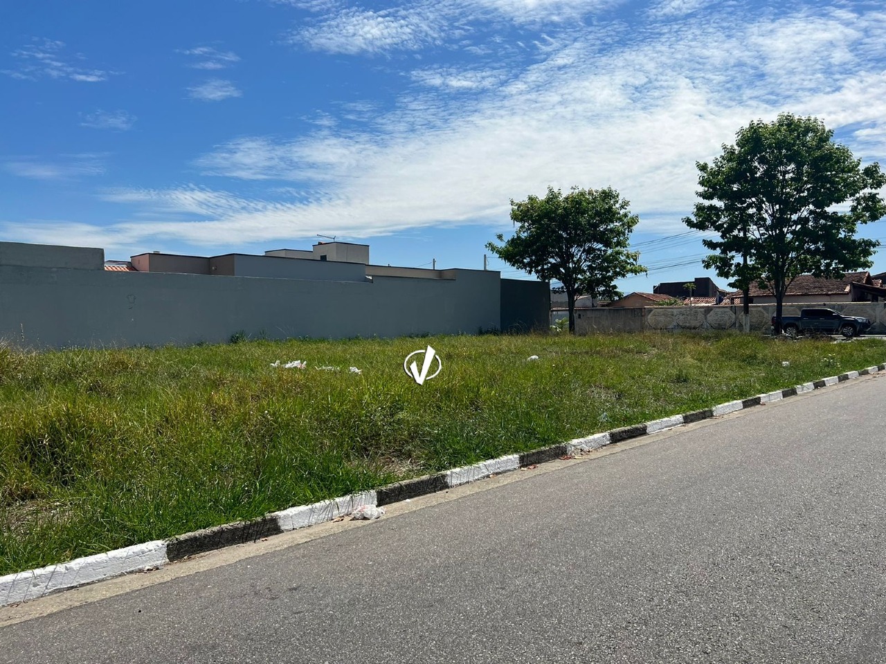 Lote à venda no Conjunto Habitacional Terra dos Ipês I (Sul): 