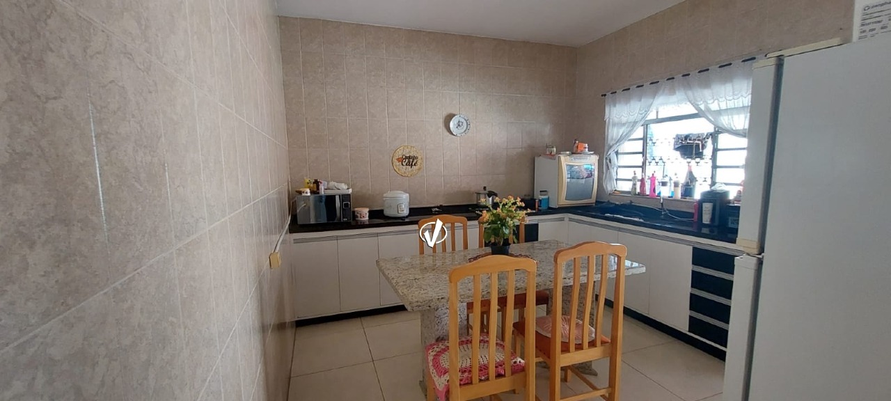 Casa à venda no Conjunto Residencial Araretama: 