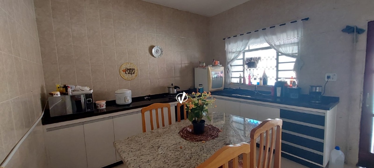 Casa à venda no Conjunto Residencial Araretama: 