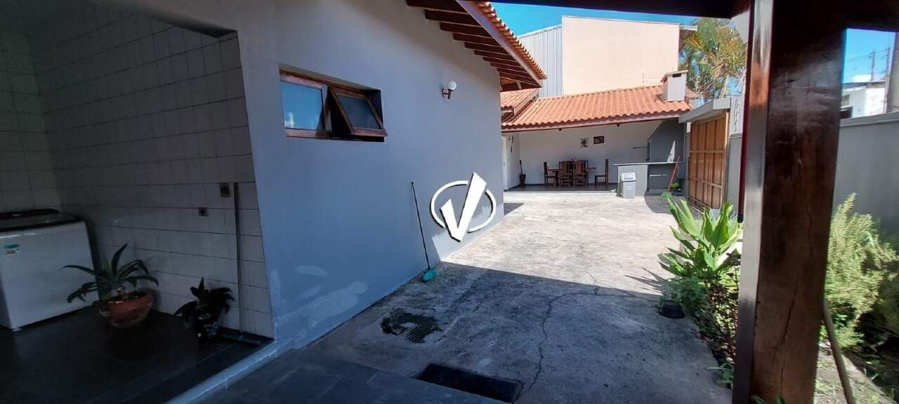 Casa à venda no Parque São Domingos: 