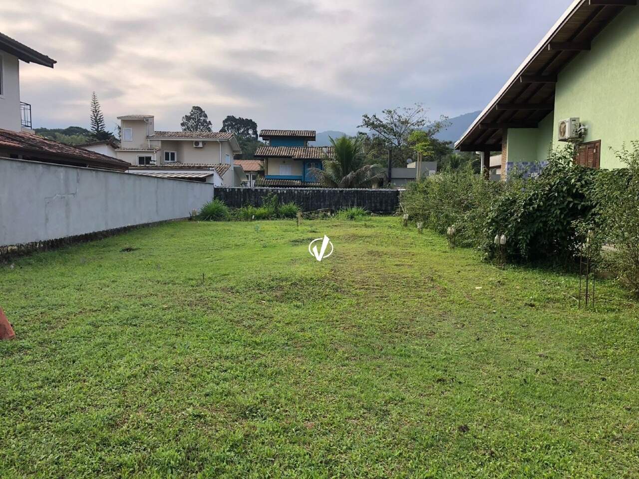 Lote em condomínio à venda no Horto Florestal: 