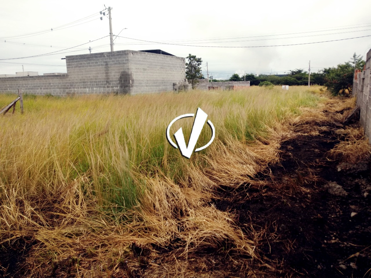 Lote à venda no Loteamento Parque Burity: 