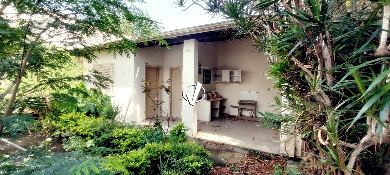 Casa à venda no Centro: 