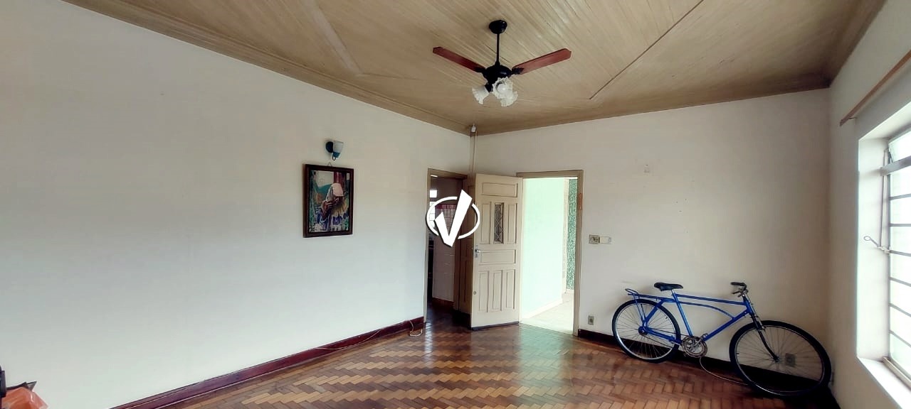 Casa à venda no Centro: 