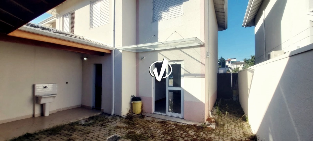 Casa em condomínio à venda no Loteamento Alfredo Abilio Flores: 