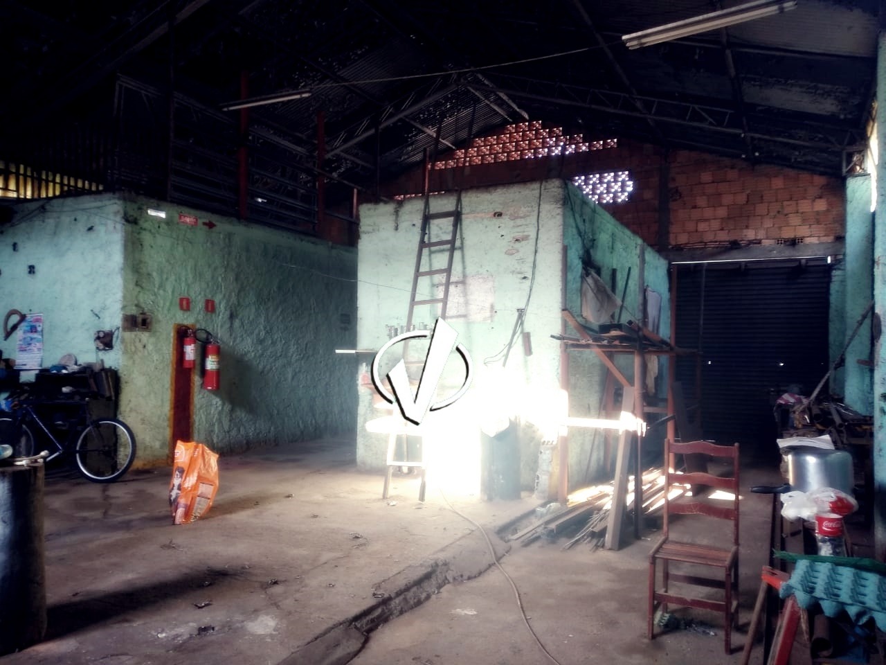 Galpão à venda no Karina: 