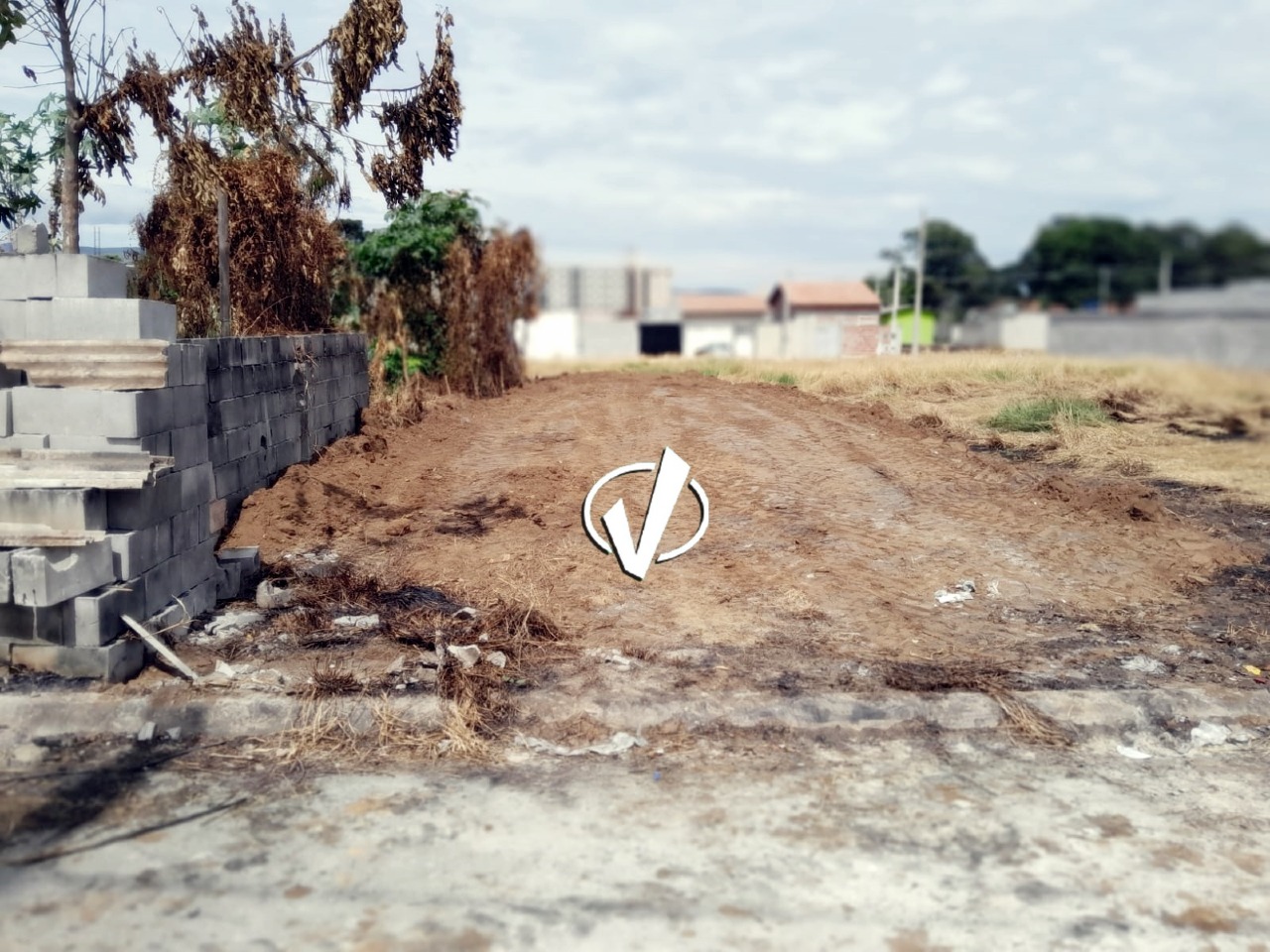 Lote à venda no Loteamento Parque Burity: 