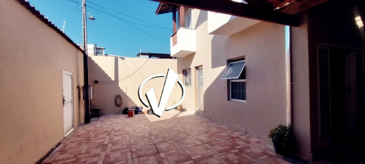 Casa à venda no Residencial e Comercial Jardim Yassuda: 