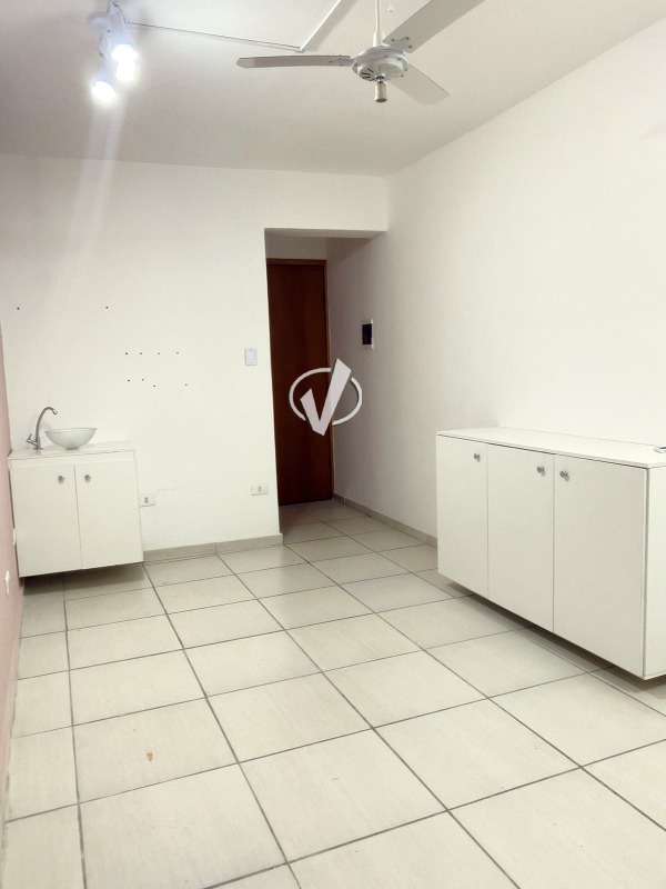 Sala à venda no Centro: 