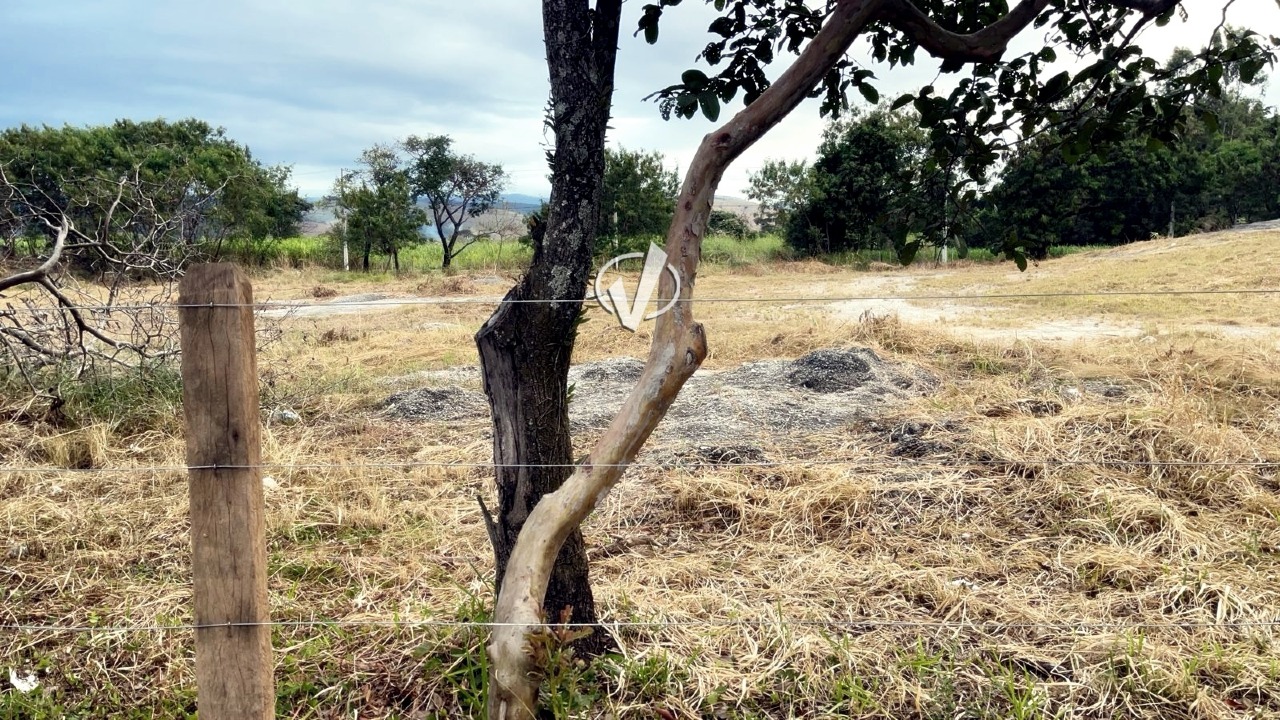 Lote à venda no Moreira Cesar: 
