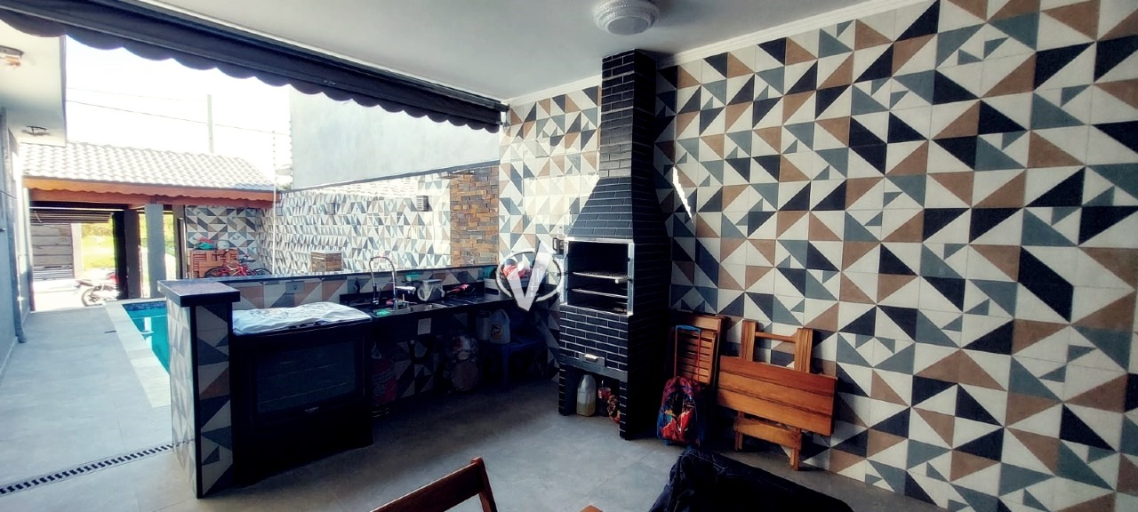 Casa à venda no Loteamento Residencial e Comercial Flamboyant: 