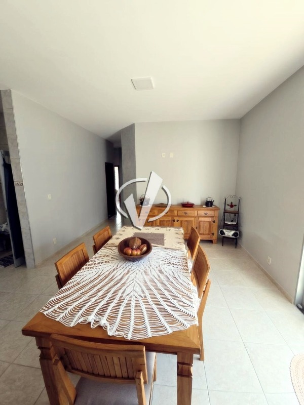 Casa à venda no Loteamento Ana Quirina: 