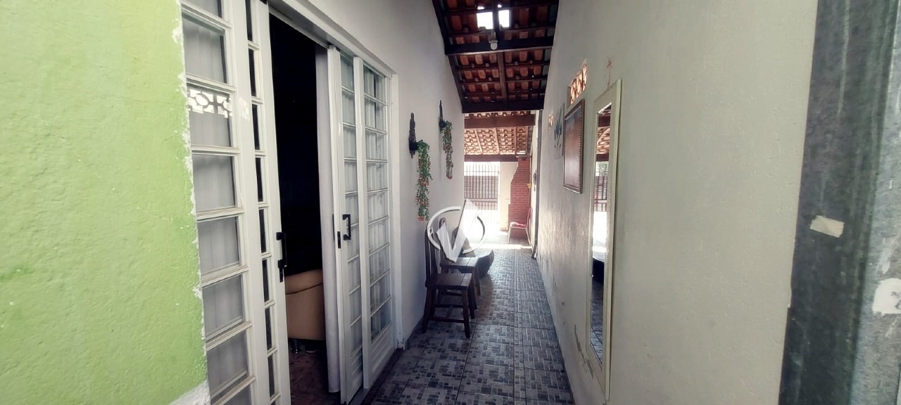 Casa à venda no Comercial e Residencial Jardim Mariana: 