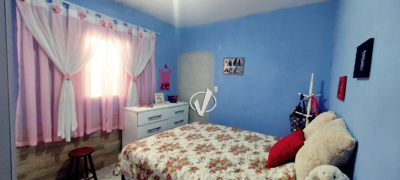 Casa à venda no Comercial e Residencial Jardim Mariana: 