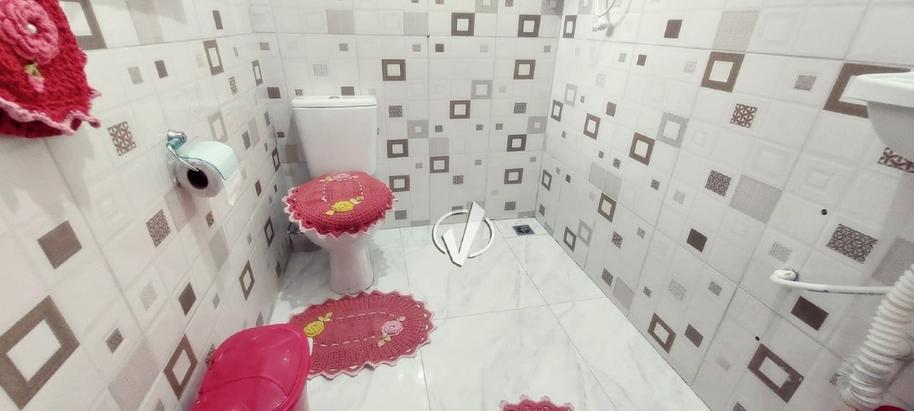 Casa à venda no Comercial e Residencial Jardim Mariana: 