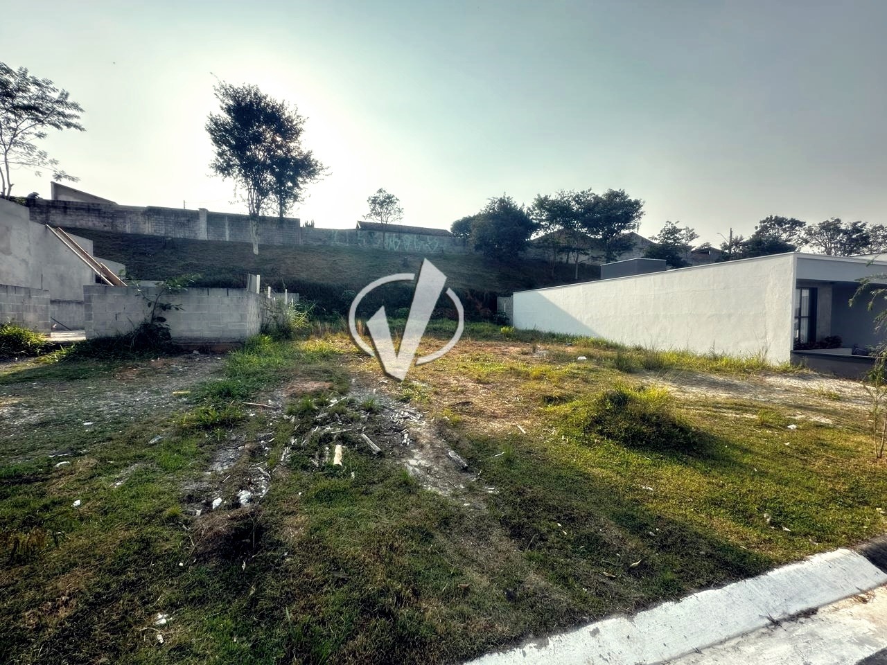 Lote em condomínio à venda no Residencial Vila Romana: 