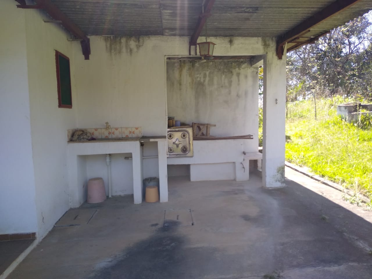 Sítio à venda no Goiabal: 