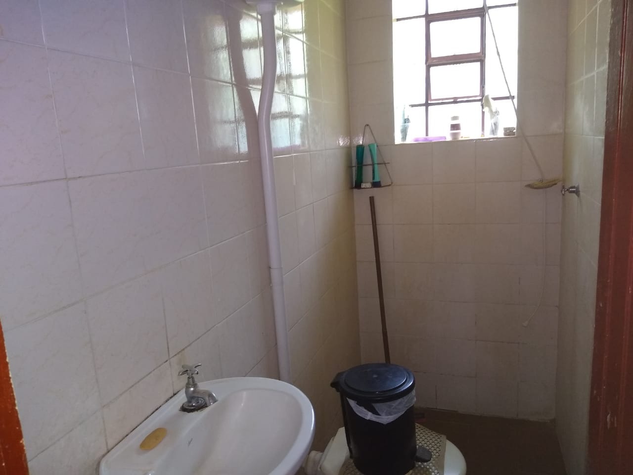 Sítio à venda no Goiabal: 