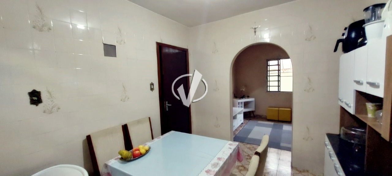 Casa à venda no Jardim Santa Luzia: 