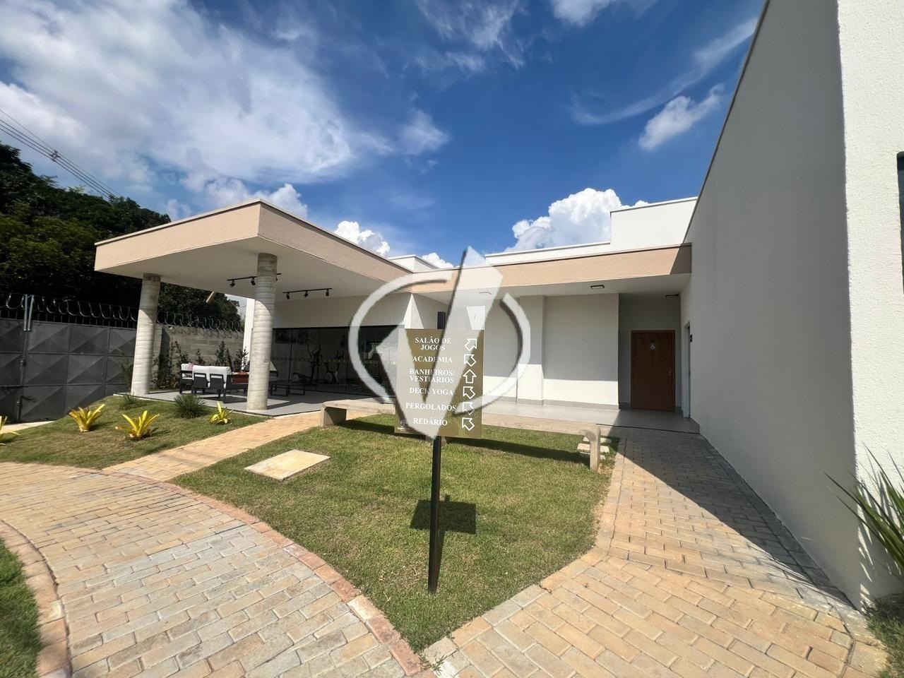 Lote em condomínio à venda no Loteamento Industrial Água Preta: 