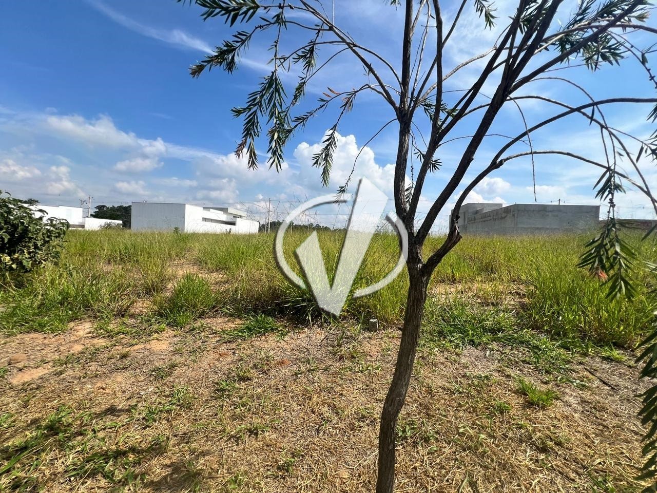 Lote em condomínio à venda no Loteamento Industrial Água Preta: 