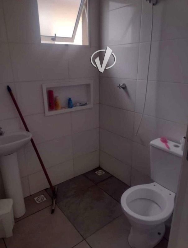 Casa em condomínio à venda no Loteamento Industrial Água Preta: 