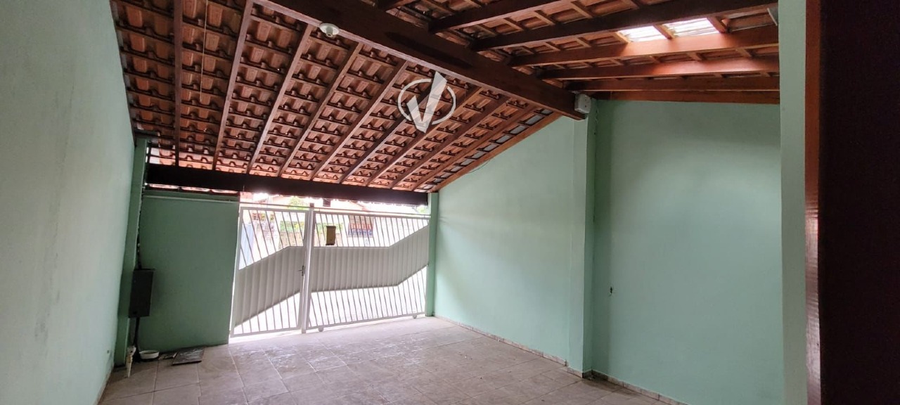 Casa à venda no Comercial e Residencial Jardim Mariana: 