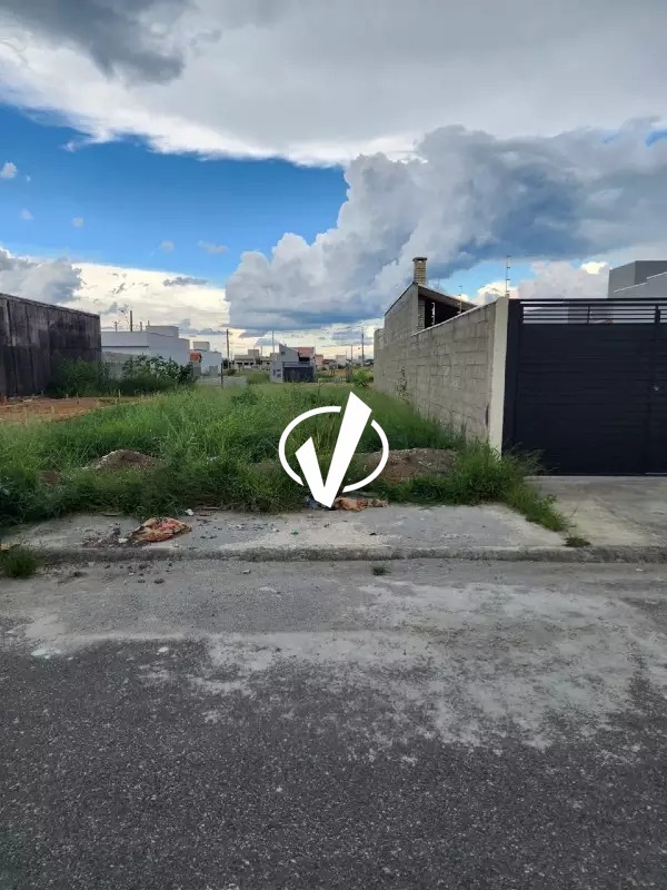 Lote à venda no Residencial e Comercial Portal dos Eucaliptos: 