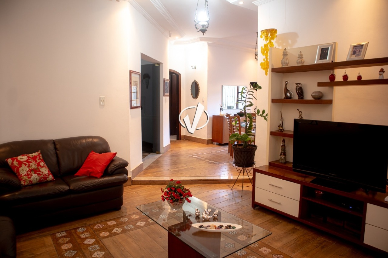 Casa à venda no Tabaú: 