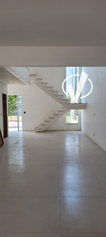 Casa em condomínio à venda no Condomínio Residencial e Comercial Laguna: 