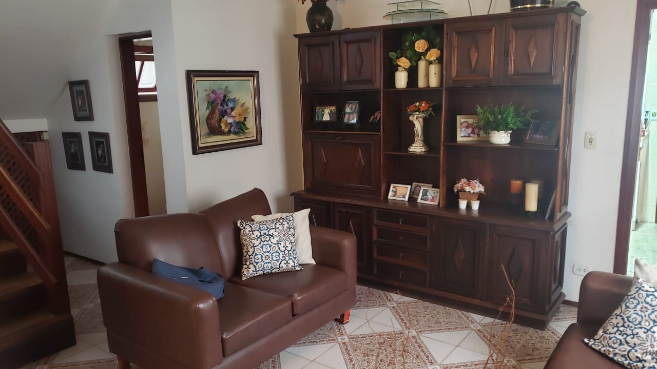 Casa à venda no Chácara da Galega: 