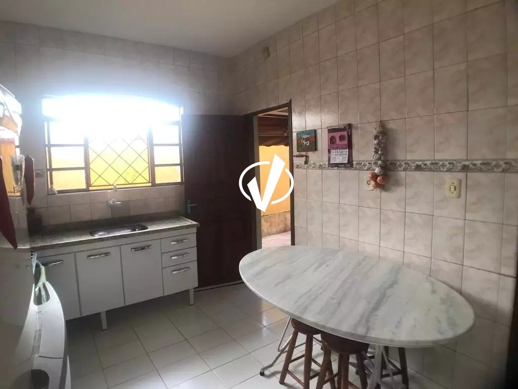 Casa à venda no Jardim Santa Cecília: 