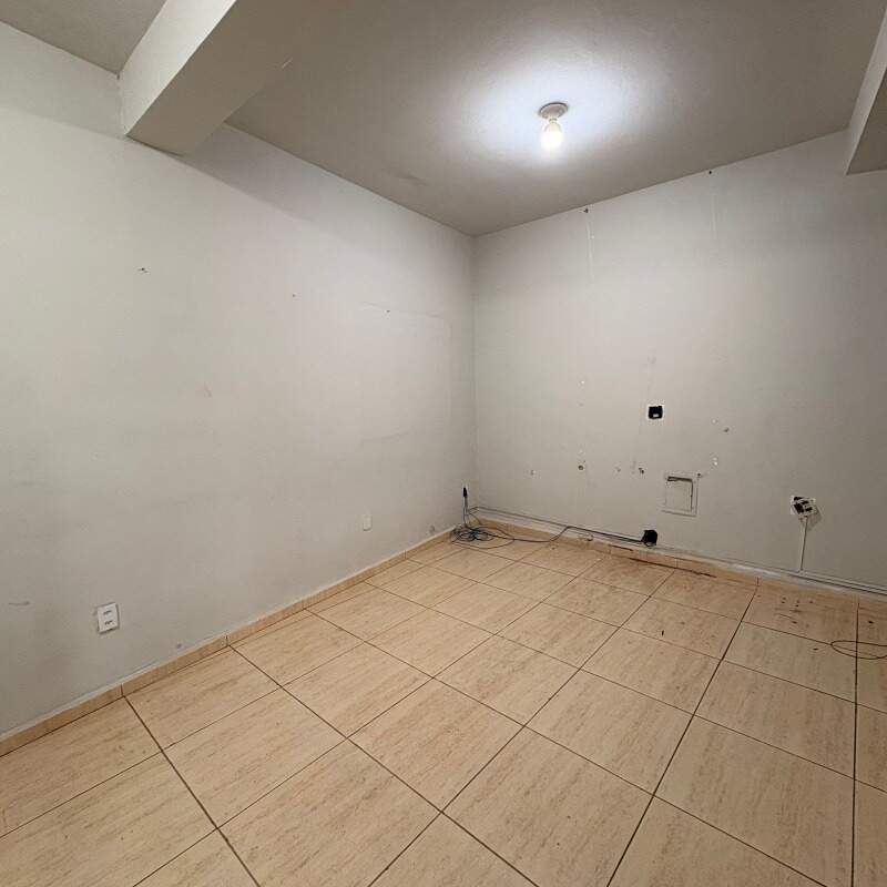 Sala para aluguel no Centro: 