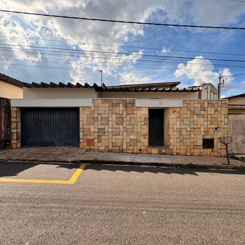 Casa para aluguel no Centro: 