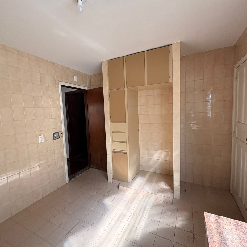 Casa para aluguel no Centro: 